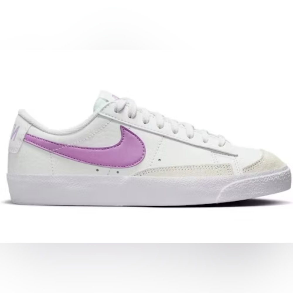 💜🤍Nike Blazer Low '77 Vintage White Rush Fuchsia Discontinued color *RARE*🤍💜